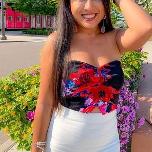 SOLD ❌Floral crop top